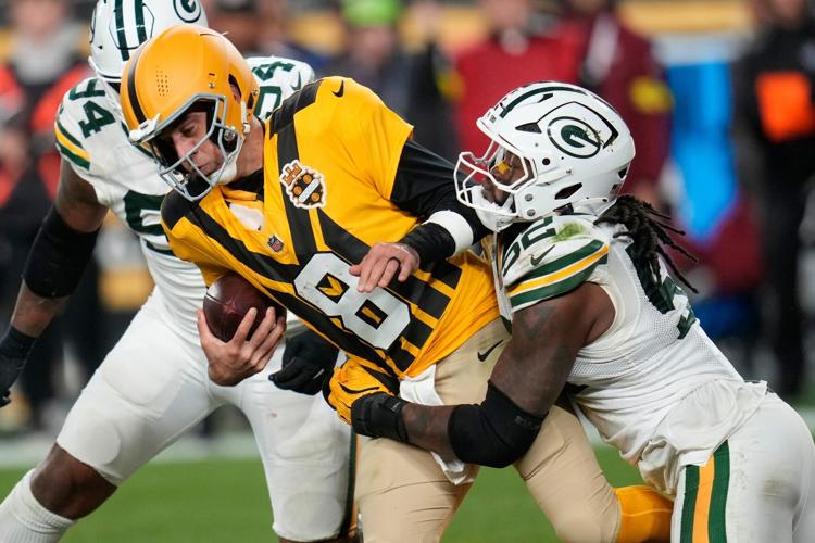 APTOPIX Packers Steelers Football